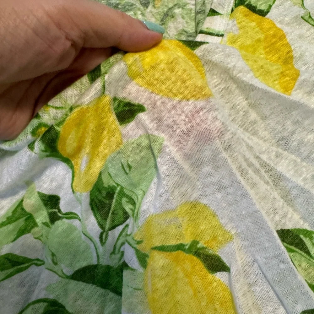 Loft linen lemon cap sleeve top.  Xsmall - Picture 3 of 4